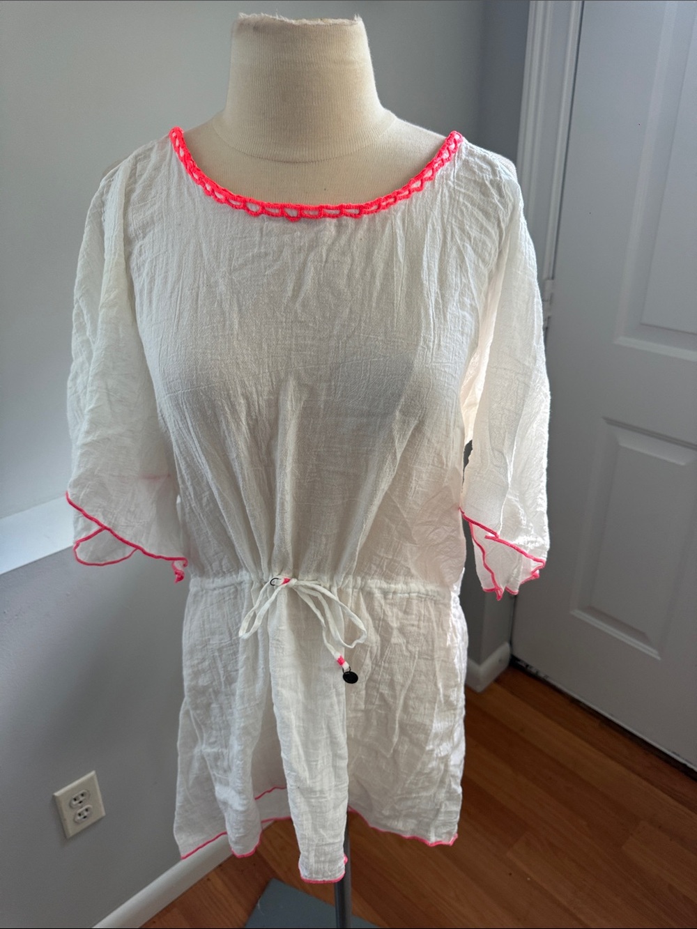 BECCA White Gauze Tie-Waist Tunic with Neon Pink Trim (5)